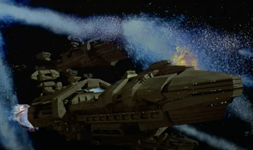 starship-troopers-courtesy-of-tristar-pictures.png